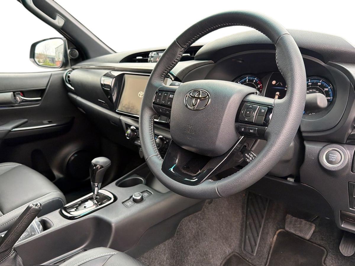 Used Toyota Hilux 2025 for sale - 77893624: Photo 12