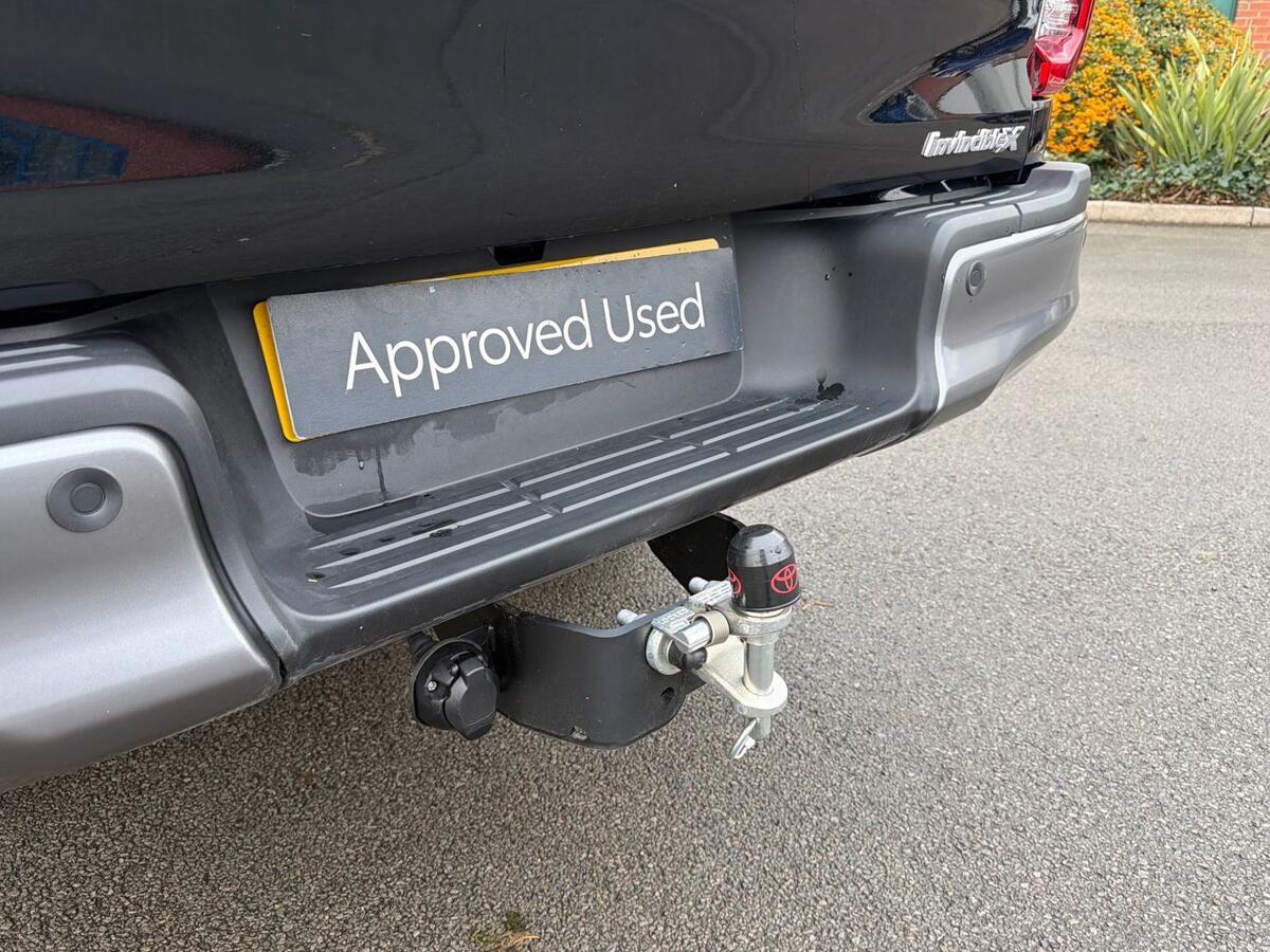 Used Toyota Hilux 2025 for sale - 77893624: Photo 13