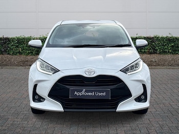 Used Toyota Yaris 2024 for sale - 77959332: Photo
