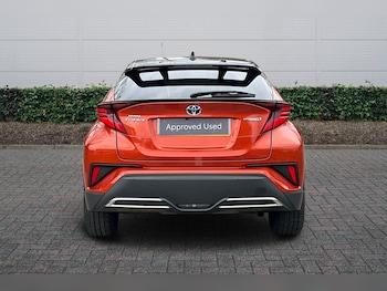 Used Toyota C-HR 2020 for sale - 77627106: Photo