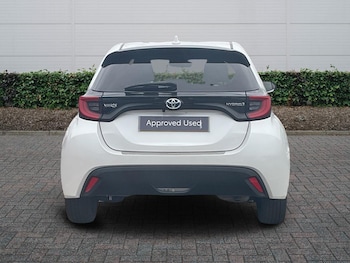 Used Toyota Yaris 2022 for sale - 78036158: Photo