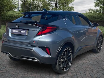Used Toyota C-HR 2023 for sale - 75104049: Photo