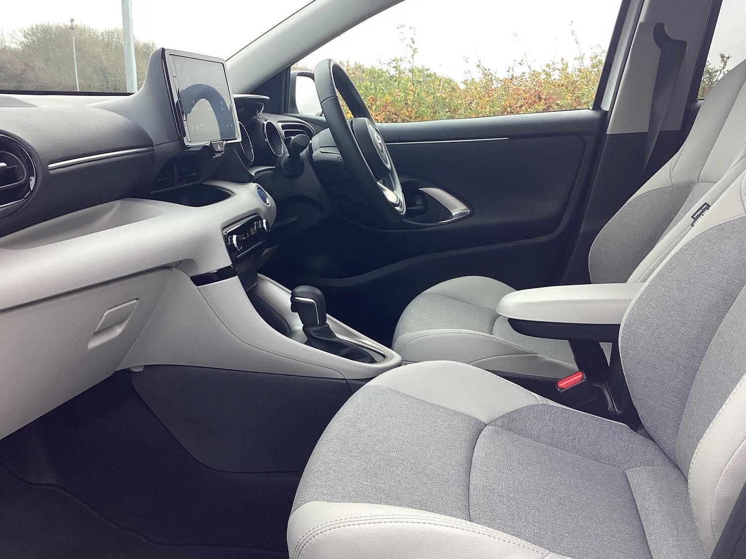 Used Toyota Yaris 2023 for sale - 76400323: Photo 10