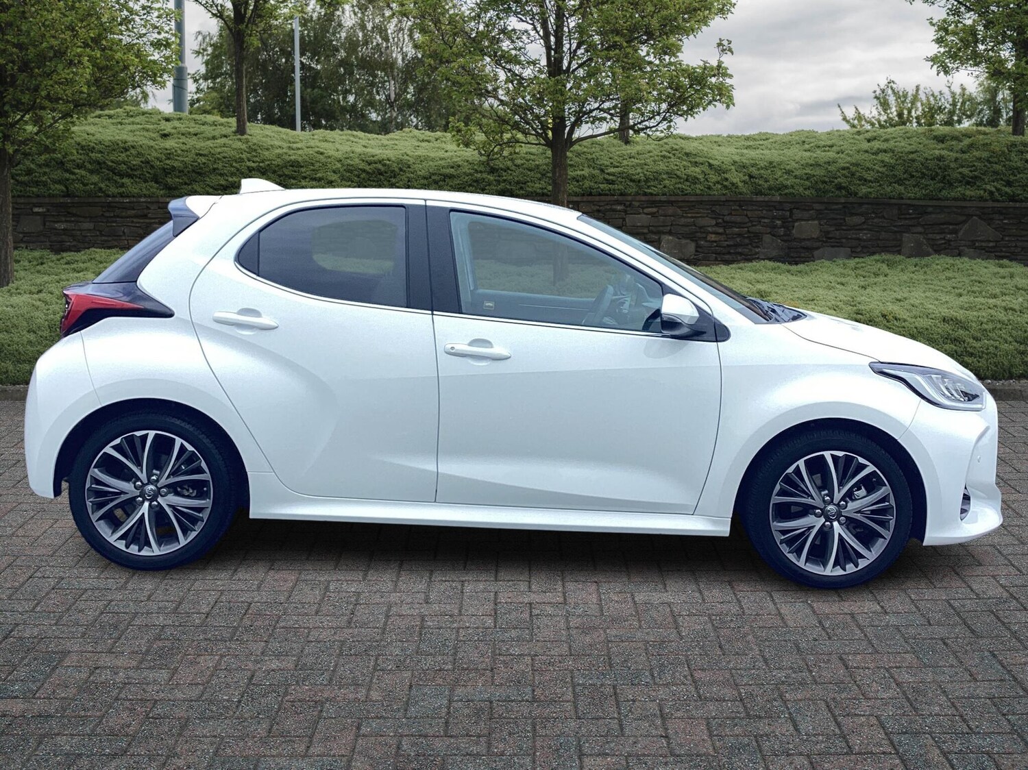 Used Toyota Yaris 2023 for sale - 76400323: Photo 16