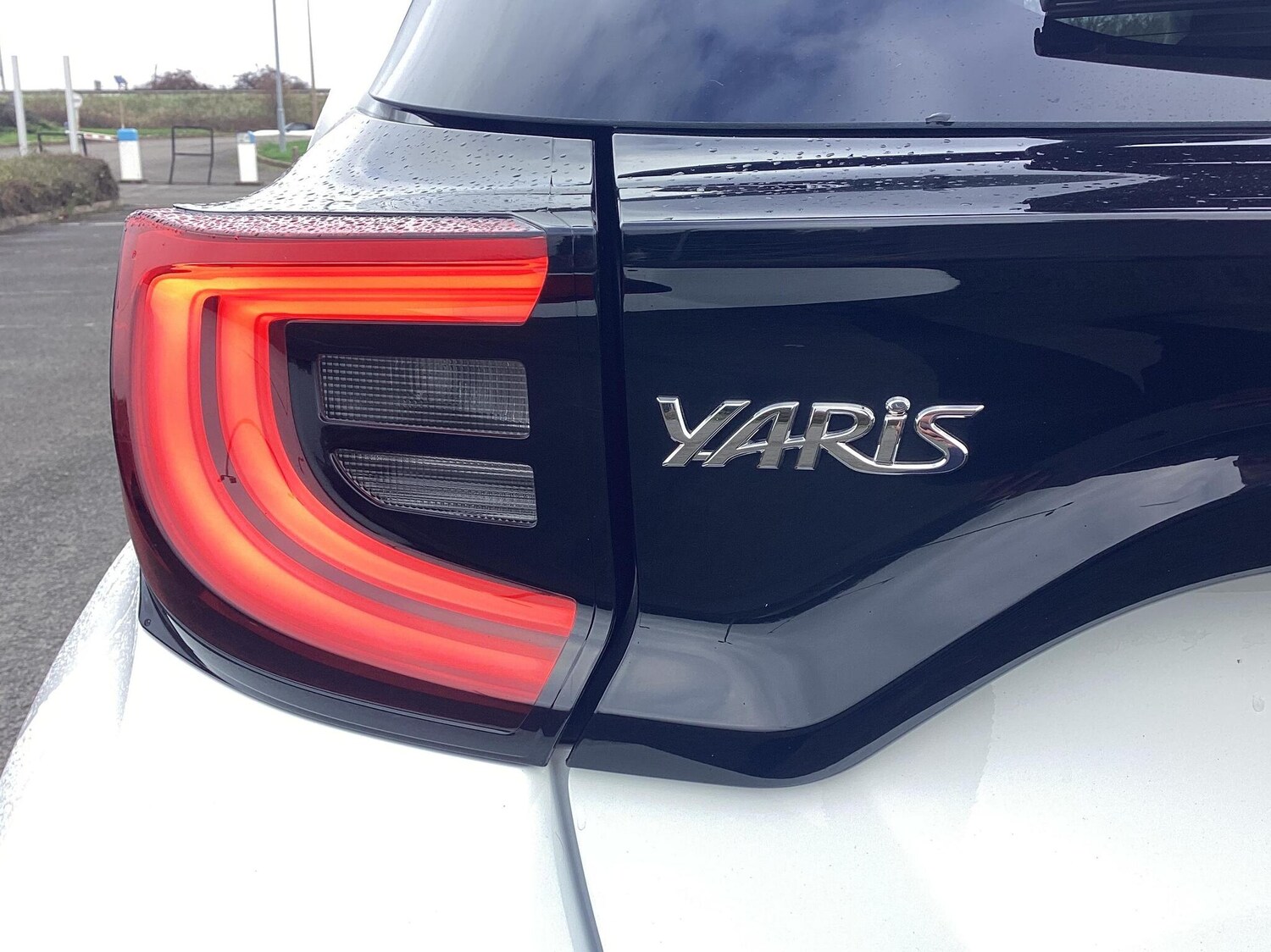 Used Toyota Yaris 2023 for sale - 76400323: Photo 20