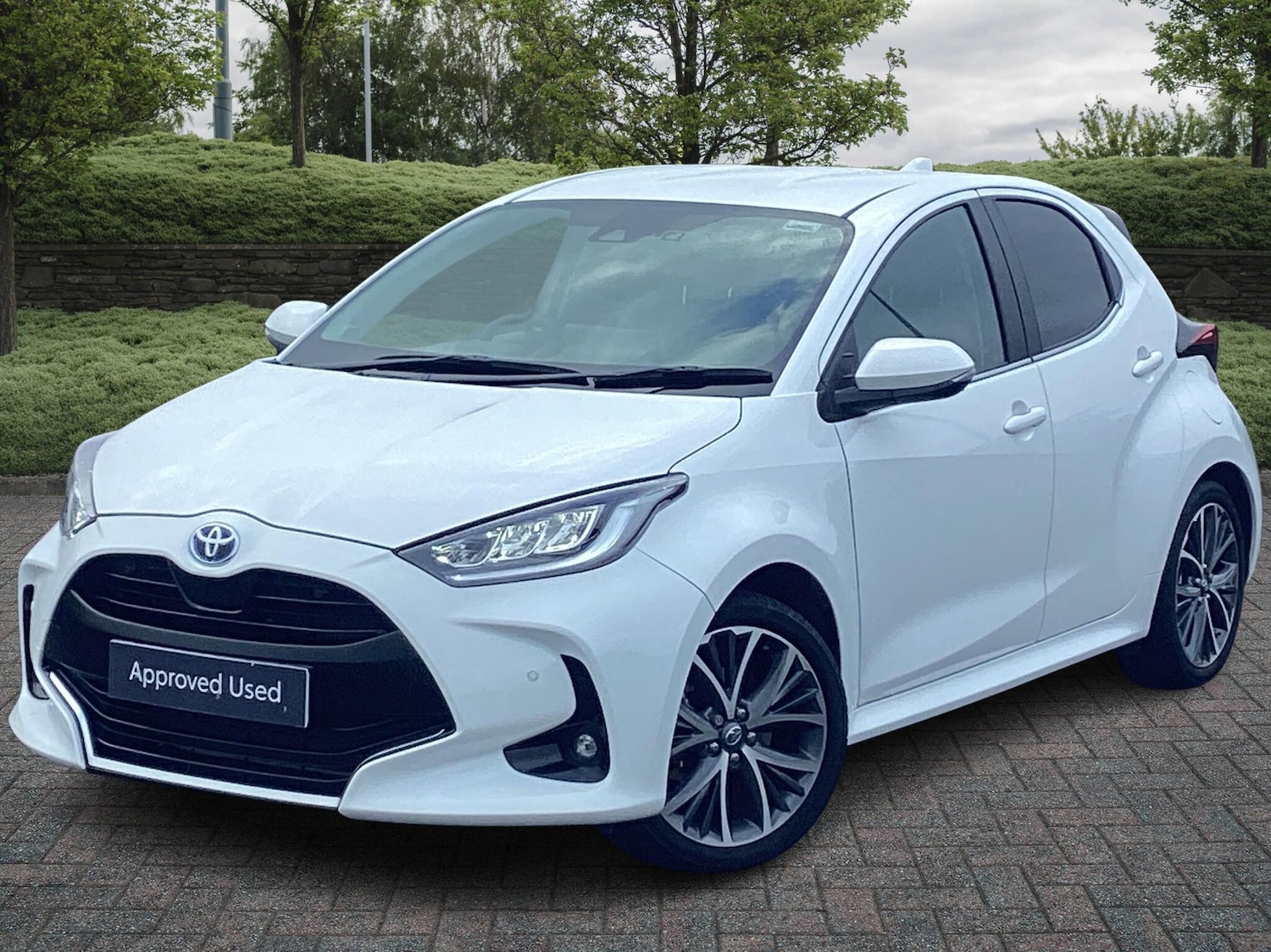 Used Toyota Yaris 2023 for sale - 76400323: Photo 3