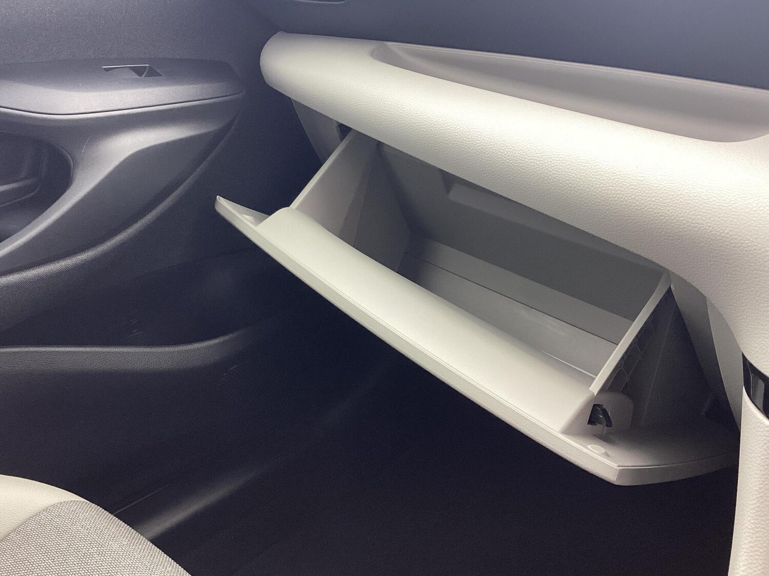 Used Toyota Yaris 2023 for sale - 76400323: Photo 33