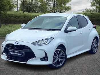 Used Toyota Yaris 2023 for sale - 76400323: Photo
