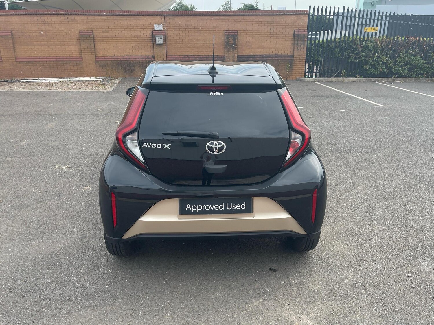 Vehicle 21