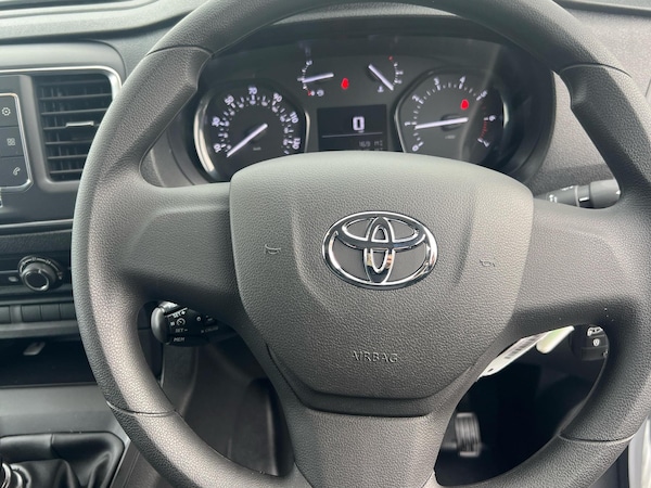 Used Toyota ProAce 2023 for sale - 75340711: Photo 8