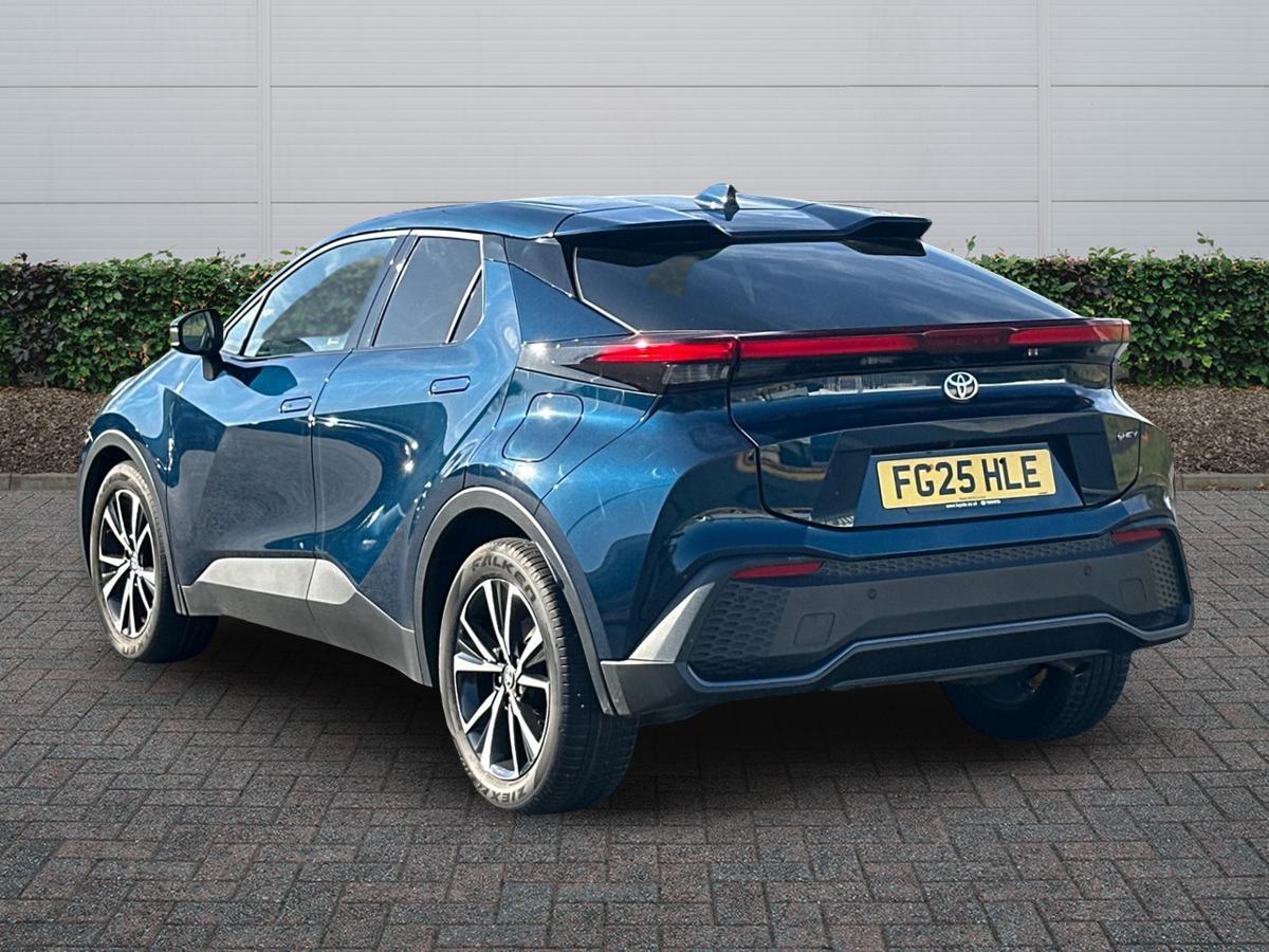 Used Toyota C-HR 2025 for sale - 77725250: Photo 2