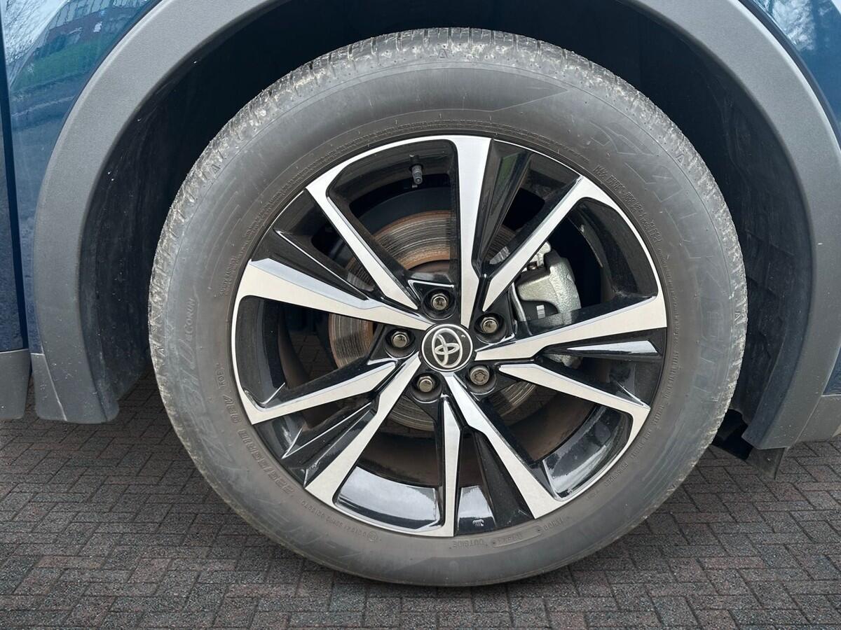 Used Toyota C-HR 2025 for sale - 77725250: Photo 6