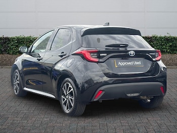 Used Toyota Yaris 2023 for sale - 78977697: Photo