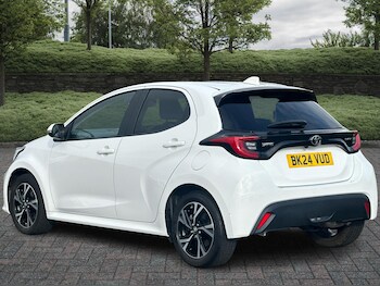 Used Toyota Yaris 2024 for sale - 75742532: Photo