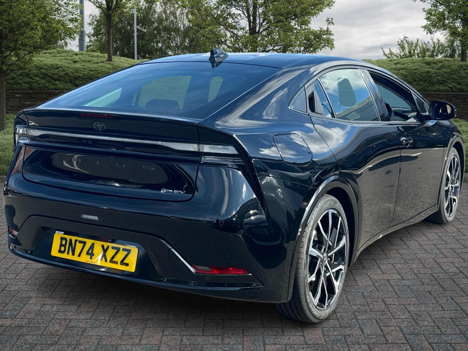 Used Toyota Prius 2024 for sale - 77893618: Photo 2