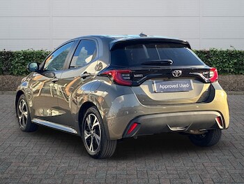 Used Toyota Yaris 2024 for sale - 77884832: Photo