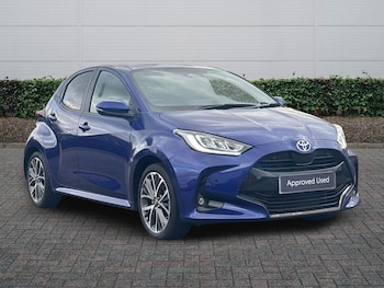 Used Toyota Yaris 2024 for sale - 77826208: Photo