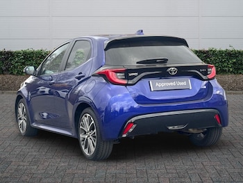 Used Toyota Yaris 2024 for sale - 77826208: Photo