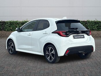 Used Toyota Yaris 2024 for sale - 78021710: Photo