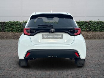 Used Toyota Yaris 2024 for sale - 78021710: Photo