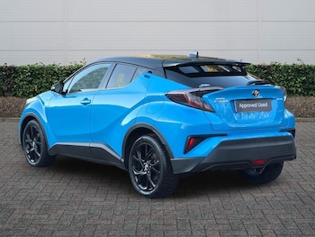 Used Toyota C-HR 2018 for sale - 77013406: Photo