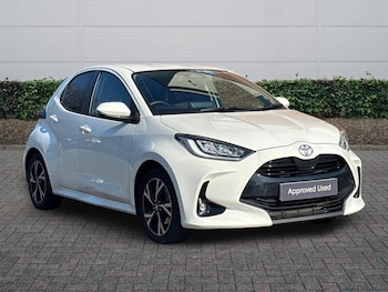 Used Toyota Yaris 2024 for sale - 77855199: Photo