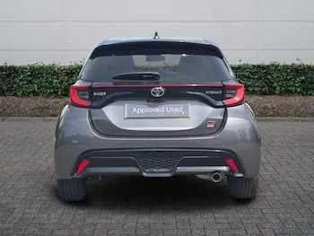 Used Toyota Yaris 2024 for sale - 79338675: Photo