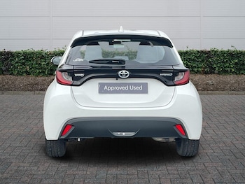 Used Toyota Yaris 2022 for sale - 76539525: Photo