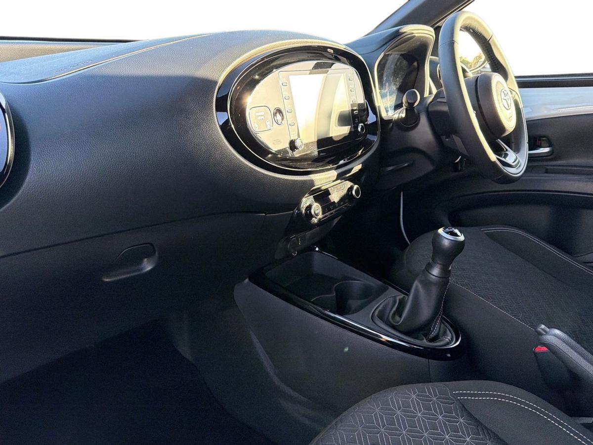 Used Toyota Aygo X 2023 for sale - 76730809: Photo 7