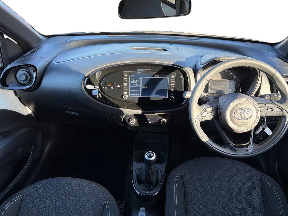 Used Toyota Aygo X 2023 for sale - 76730809: Photo 8