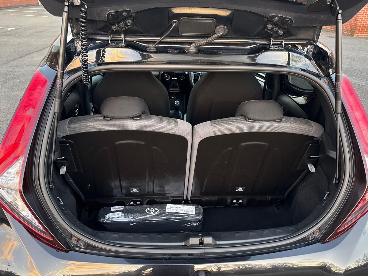 Used Toyota AYGO 2021 for sale - 76888256: Photo 10