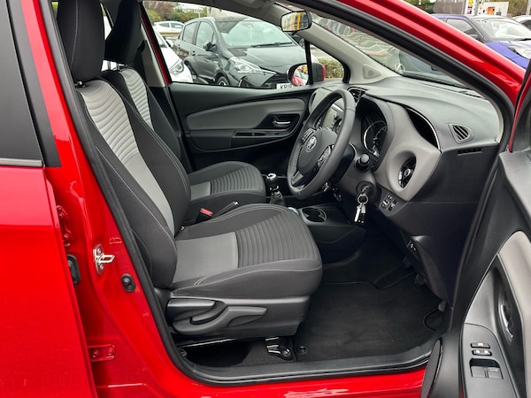 Used Toyota Yaris 2020 for sale - 76309288: Photo 11