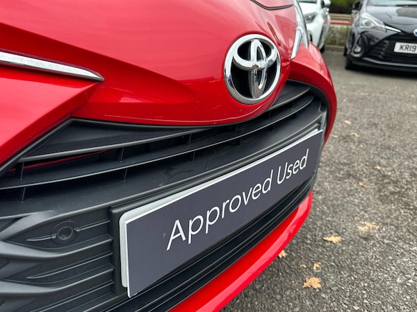 Used Toyota Yaris 2020 for sale - 76309288: Photo 20
