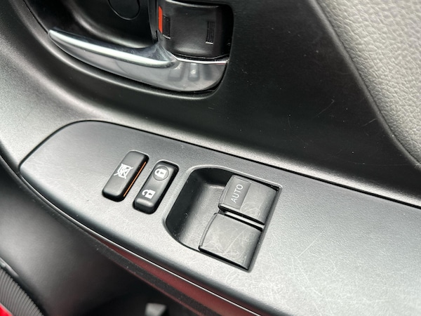 Used Toyota Yaris 2020 for sale - 76309288: Photo 26