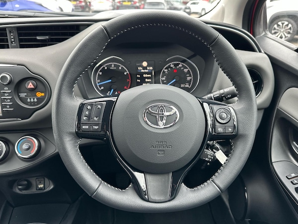 Used Toyota Yaris 2020 for sale - 76309288: Photo 8
