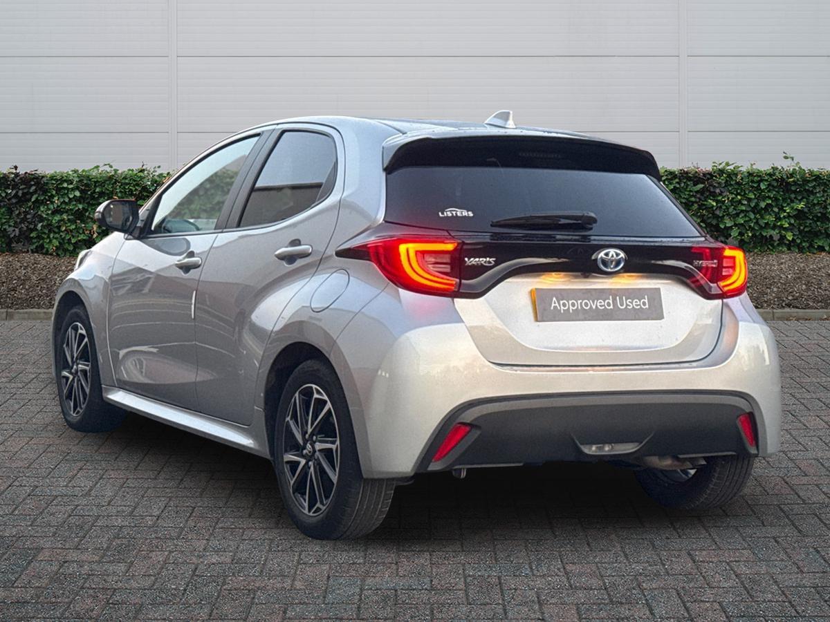 Used Toyota Yaris 2023 for sale - 76730806: Photo 2