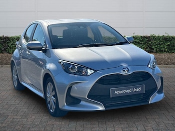 Used Toyota Yaris 2023 for sale - 78036130: Photo