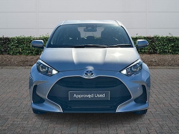 Used Toyota Yaris 2023 for sale - 78036130: Photo