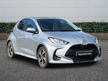 Used Toyota Yaris 2024 for sale - 79077188: Photo