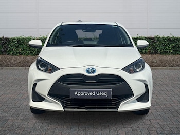 Used Toyota Yaris 2024 for sale - 79094566: Photo