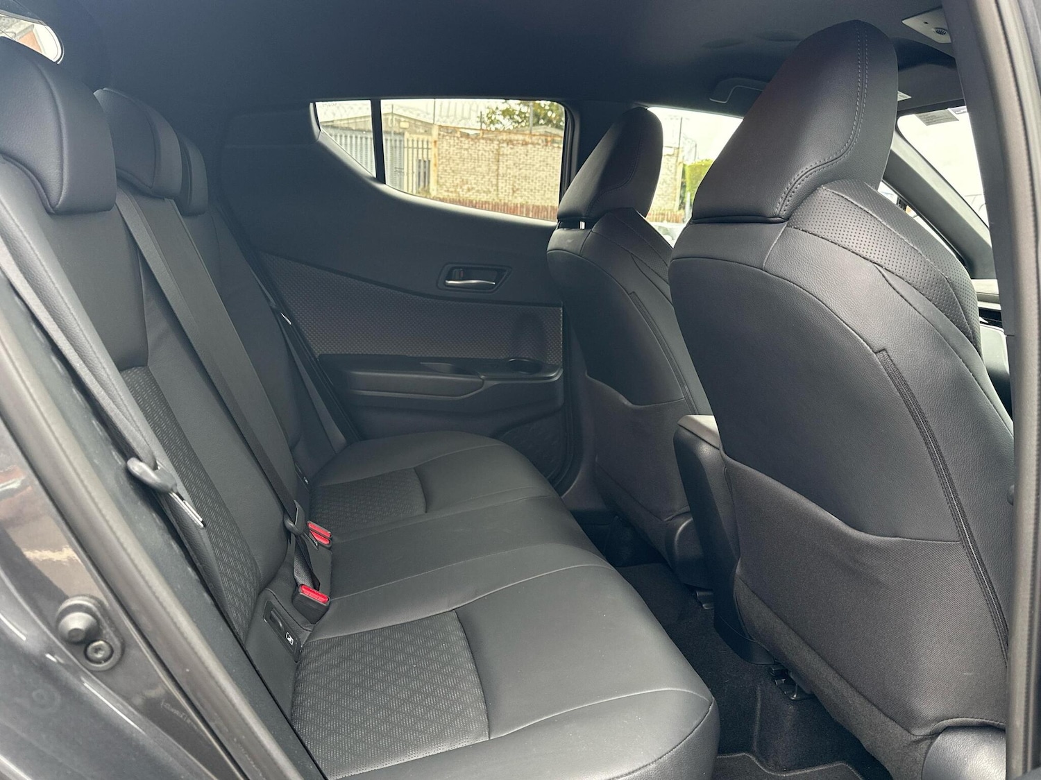 Used Toyota C-HR 2023 for sale - 76139797: Photo 13