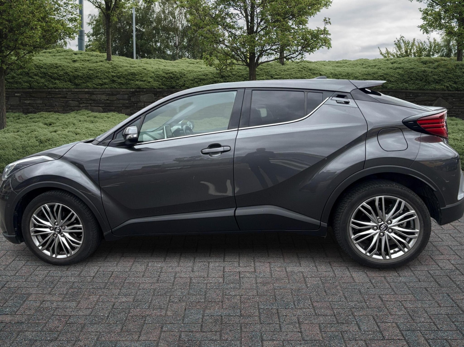 Used Toyota C-HR 2023 for sale - 76139797: Photo 17