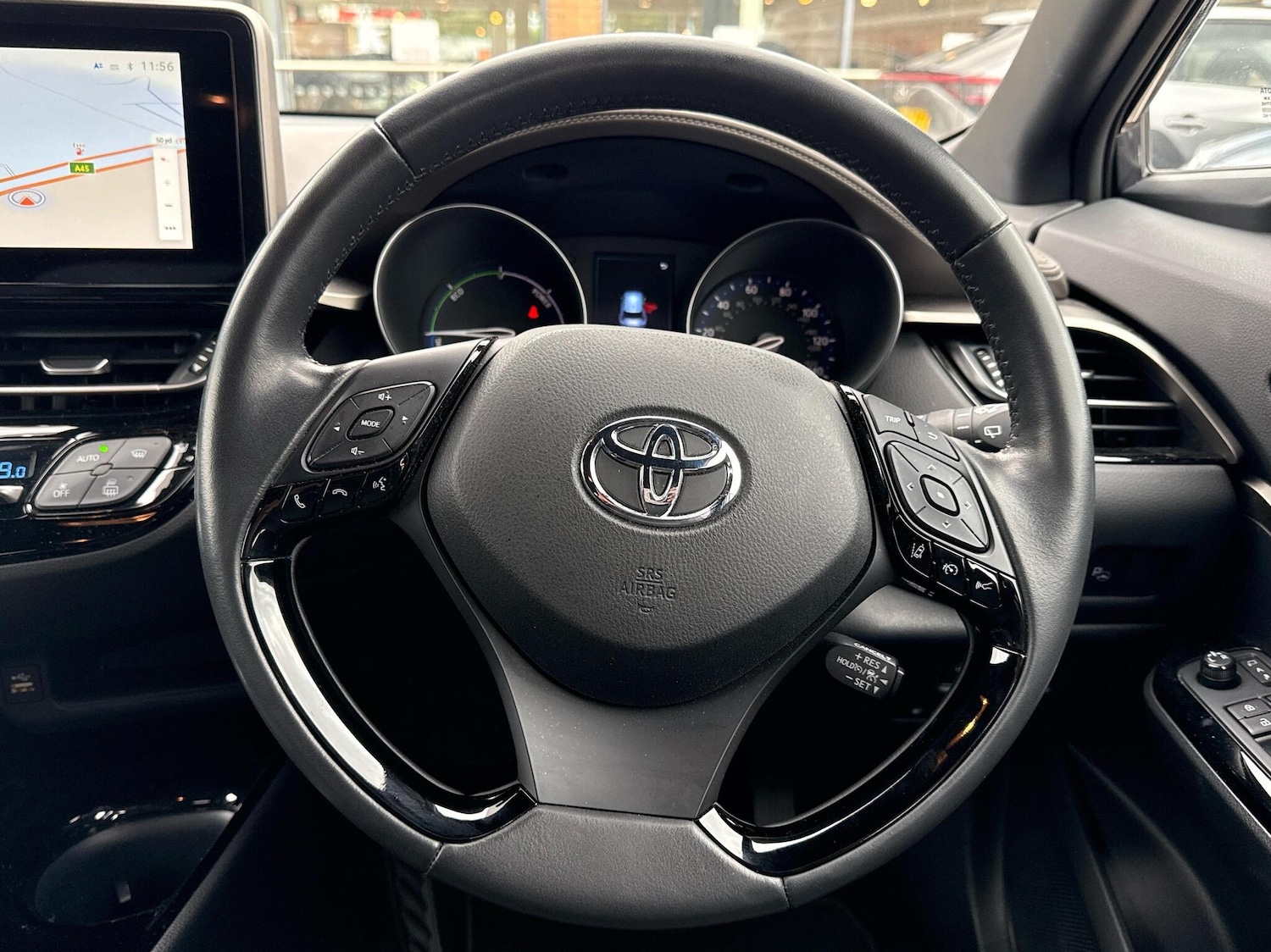 Used Toyota C-HR 2023 for sale - 76139797: Photo 8