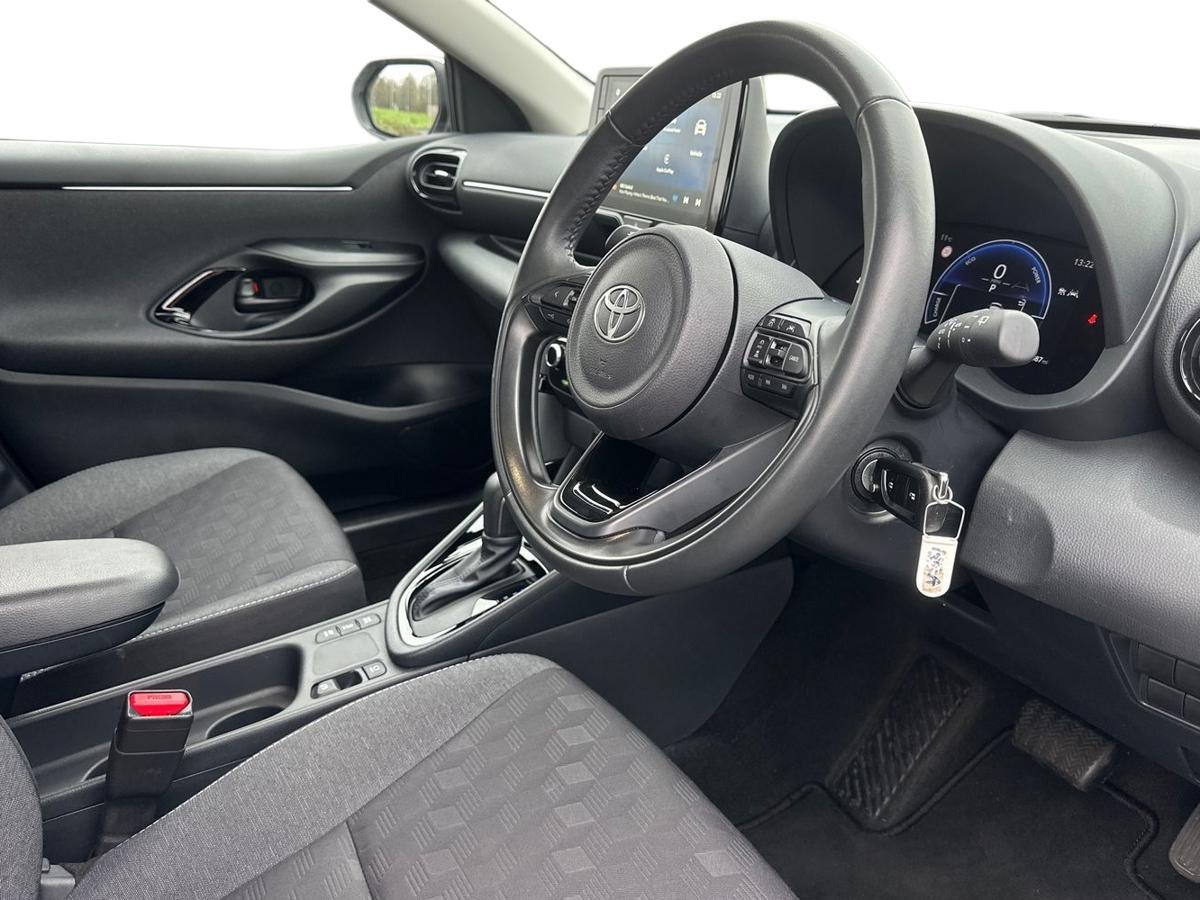 Used Toyota Yaris 2025 for sale - 76523235: Photo 12