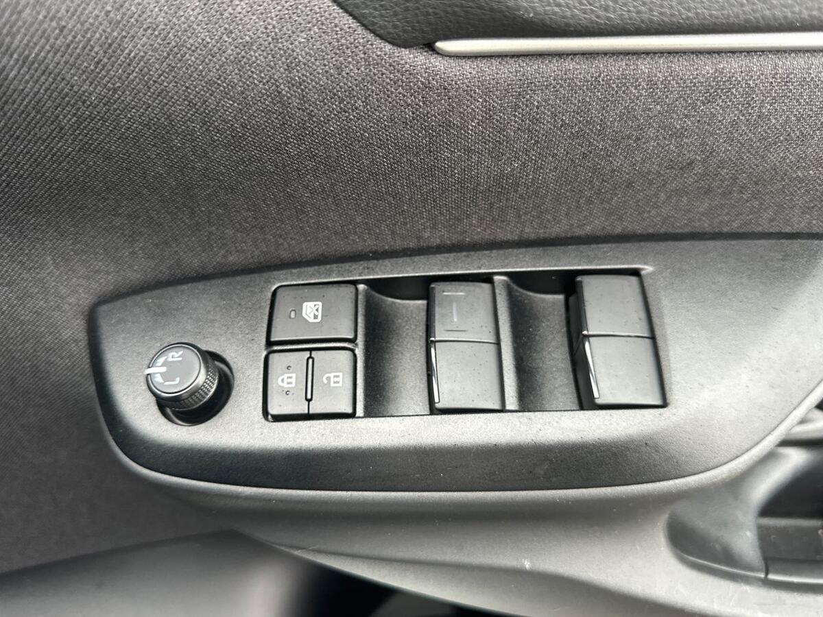 Used Toyota Yaris 2025 for sale - 76523235: Photo 18