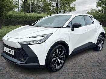 Used Toyota C-HR 2024 for sale - 75564900: Photo
