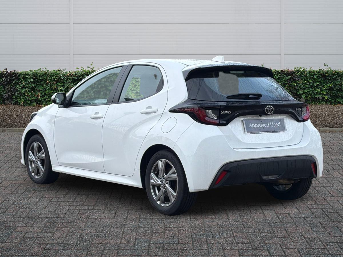 Used Toyota Yaris 2025 for sale - 76716805: Photo 2