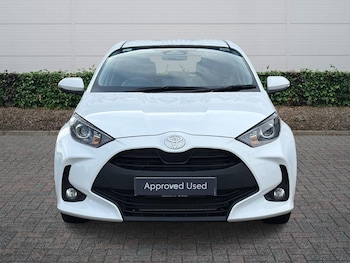 Used Toyota Yaris 2025 for sale - 76716805: Photo