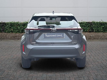 Used Toyota Yaris Cross 2024 for sale - 79449233: Photo