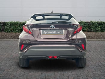 Used Toyota C-HR 2023 for sale - 79751920: Photo
